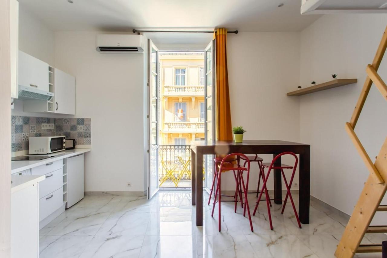 Appartement Contemporary Mezzanine Studio With Furnished Balcony *